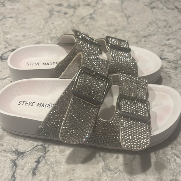 Steve Madden girls rhinestone sandals - Picture 6 of 10